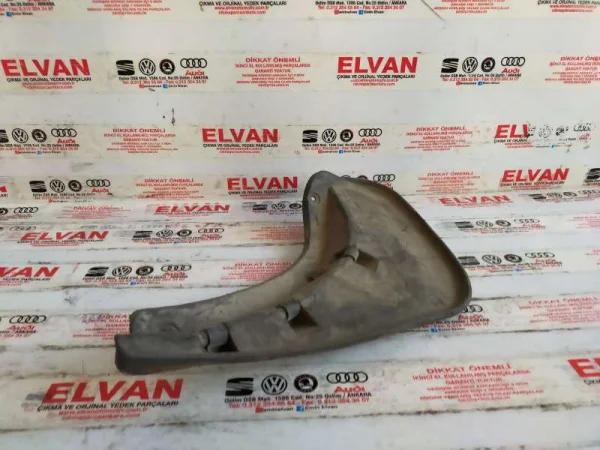 1K0075101 | VW Golf Arka Paçalık Takımı VAG