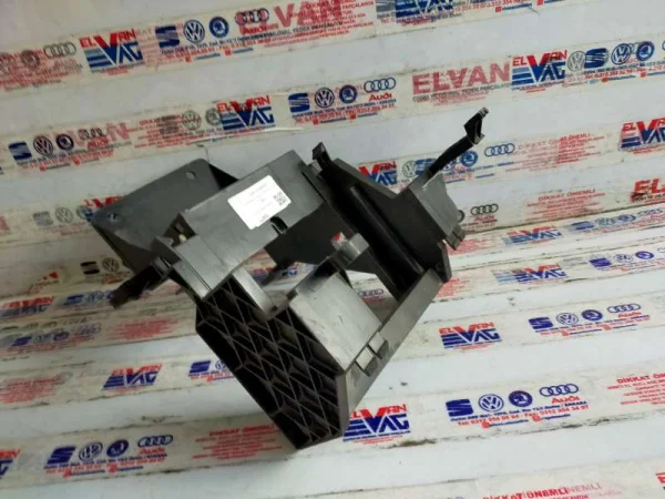 1T1959503C | Konfor Beyni Braketi | VW Caddy, Touran VAG