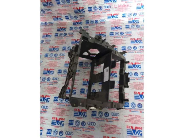 1K0858005D | Teyp Yuvası | VW Golf, Jetta VAG