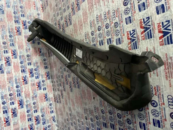 1K4885703 | VW Golf Arka Koltuk Yan Döşemesi VAG