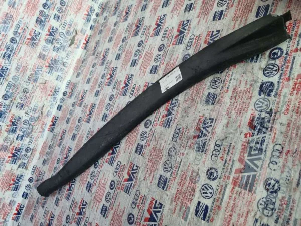 1K5837381 | Kapı İç Trim Çıtası VAG