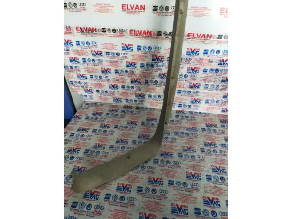 1K6867603C | Arka Bagaj Kapağı İç Trim Kaplaması VAG