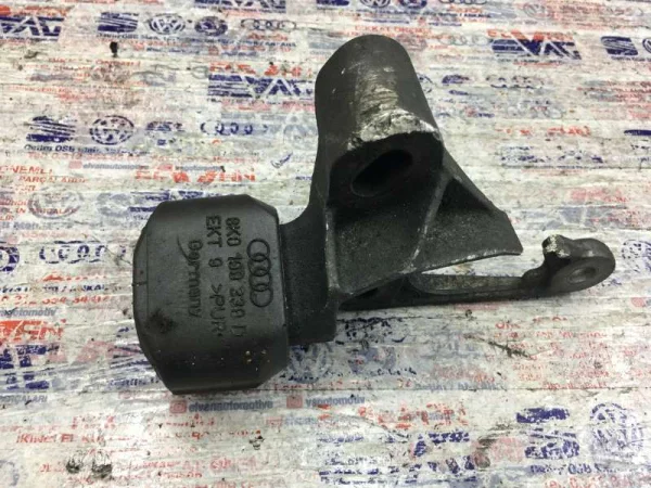 8K0199339D | Ön Motor Sarsıntı Takozu | Audi A4, A5, Q5 VAG