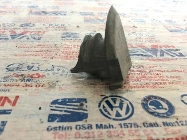 8W0837307 | Audi A4 Kapı Kilit Kapağı VAG