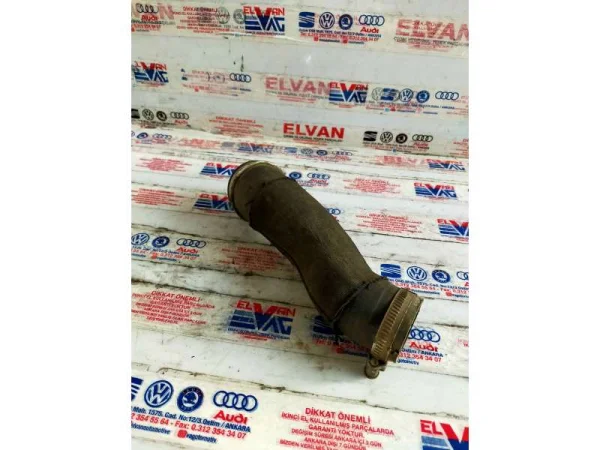 7P0145943 | VW Touareg Turbo Hortumu VAG