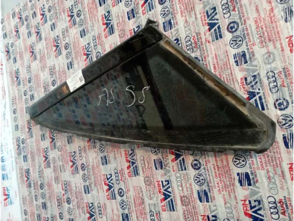 4D0845300AD | Audi A8 Arka Sağ Kelebek Camı VAG