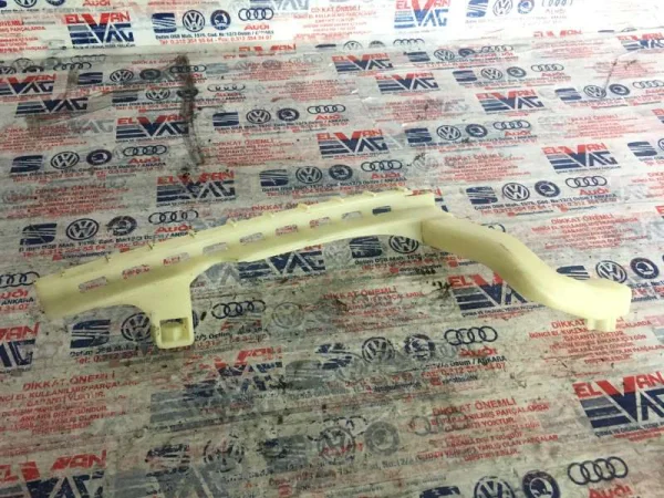 8V5839067A | Audi A3 Arka Sol Cam Kriko Kızağı VAG