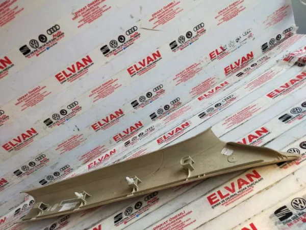 1Z0867457R | Ön Direk İç Kaplaması VAG