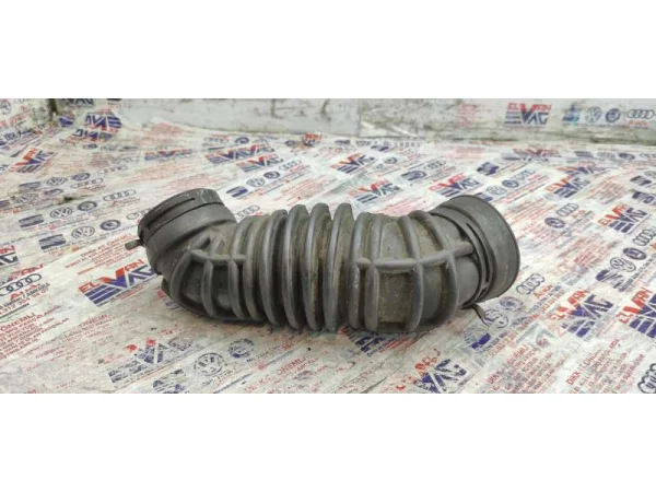 8E0133356D | Audi A4 Hava Emiş Hortumu VAG