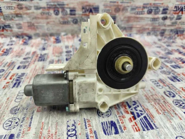 561959701A | Sol Ön Cam Motoru | VW Golf, Jetta, Passat, Vento VAG