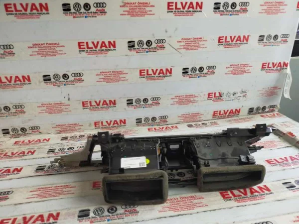 4G2820951 | Orta Kalorifer Izgarası VAG