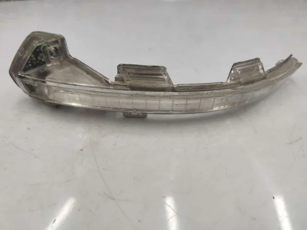 3G0949101A | VW Passat Sol Ayna Sinyali VAG