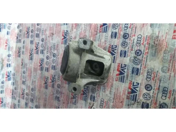 8K0199381GK | Audi A5 Sağ Motor Takozu VAG