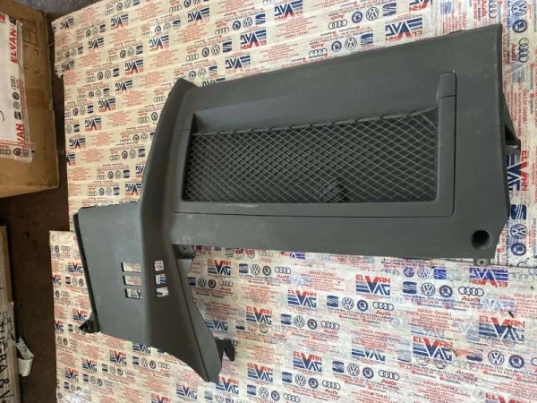 7H1858904E | VW Transporter Göğüs Üstü Saklama Gözü VAG
