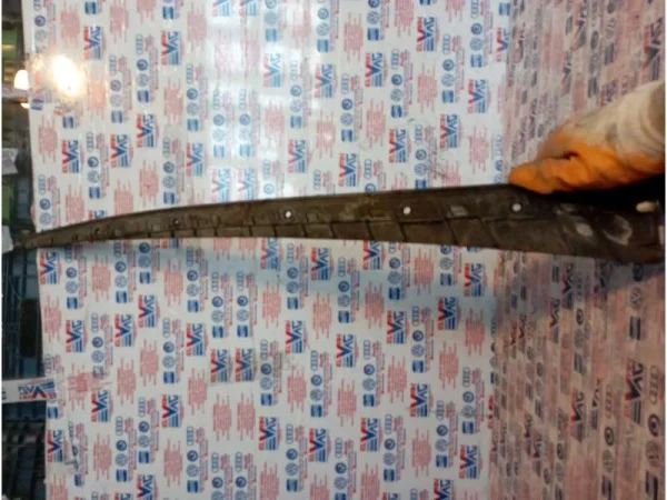 5P0854320B | Ön Çamurluk Çıtası VAG