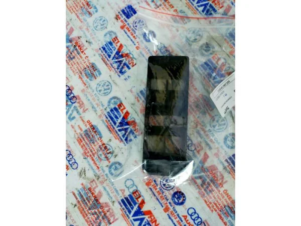 6C0867255 | VW Polo Sol Ön Cam Düğme Çerçevesi VAG