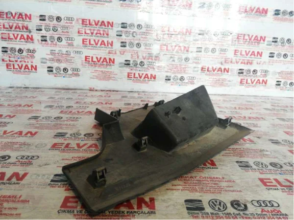 6J1857504 | Seat Ibiza Sol Alt Torpido Plastik Kaplaması VAG