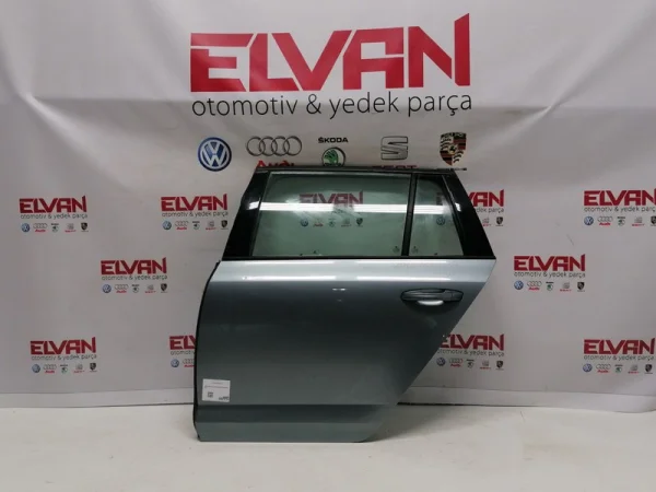 5E9833051 | Skoda Octavia Arka Sol Kapı Menteşesi VAG