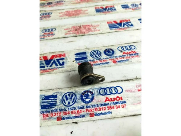 059115185D | Yağ Filtre Kapağı | VW Touareg - Audi A5, A6, A7, A8, Q5 VAG