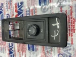 7E0867255A | VW Transporter Cam Açma Düğme Paneli - 2