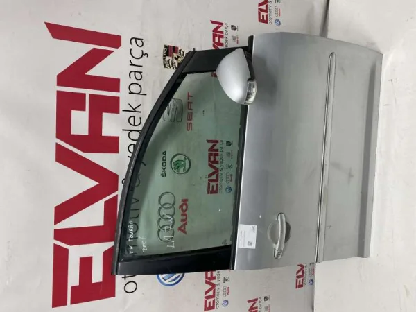 1T0831056AA | VW Touran Sağ Ön Kapı VAG