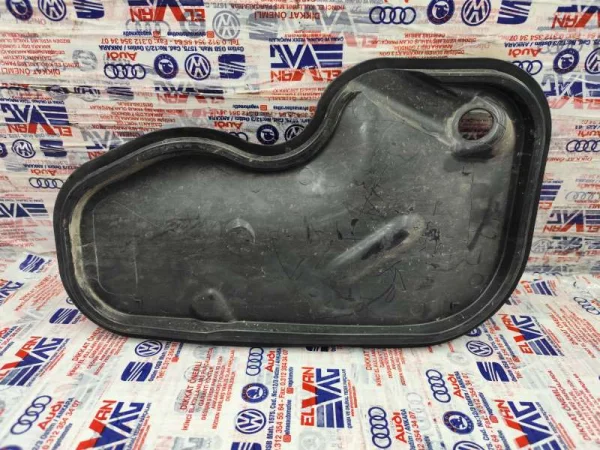 6R4839916E | Sağ Arka Kapı İç Panel Kapağı | VW Polo - Skoda Rapid VAG