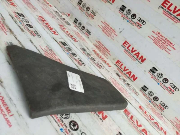 701881477A | Koltuk Yan Plastik Kapağı | VW Caravelle, Transporter VAG