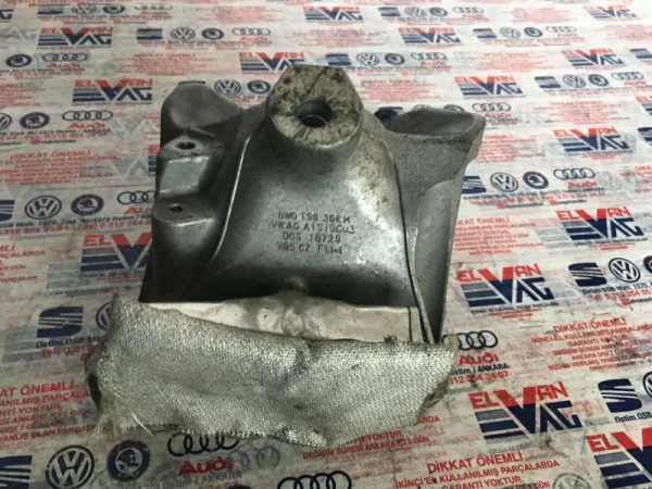 8W0199308H | Motor Kulak Braketi | Audi A4, Q7 VAG