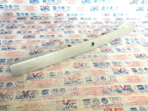 8D9827576 | Arka Bagaj Kapağı Açma Kolu VAG