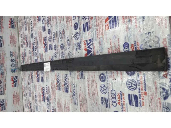 6N4853074 | VW Polo Sağ Arka Kapı Çıtası VAG