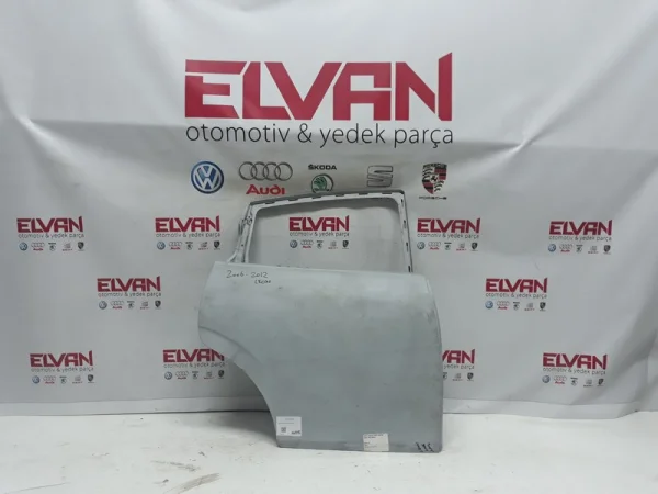 1P0833056 | Seat Leon Sağ Arka Kapı VAG