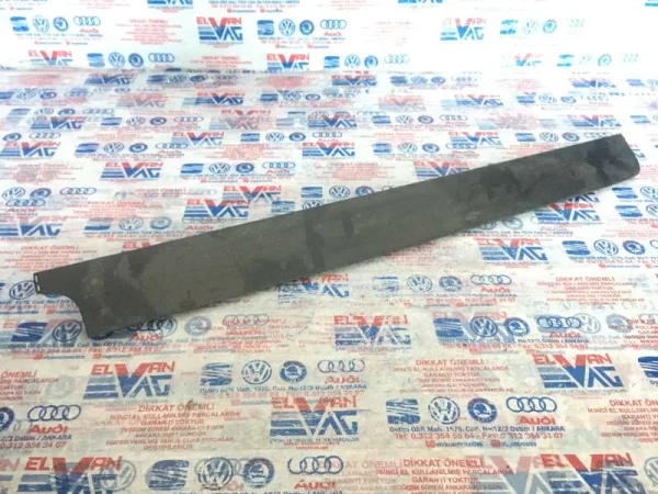 3C1857212R | VW Passat İç Sağ Göğüs Çıtası VAG