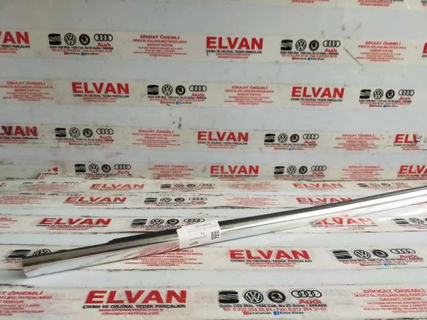 3C4837476 | Sağ Ön Kapı Cam Sıyırıcısı VAG