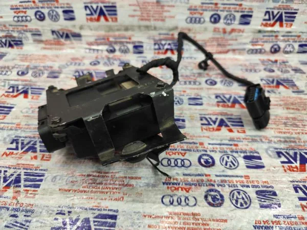 6X0971921C | Soket Kapağı | VW Caddy, Eos - Audi A3, Q7 - Seat Altea, Leon VAG