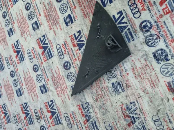 6J4853267A | Seat Ibiza Sol Arka Kapı Cam Kenar Kaplaması VAG