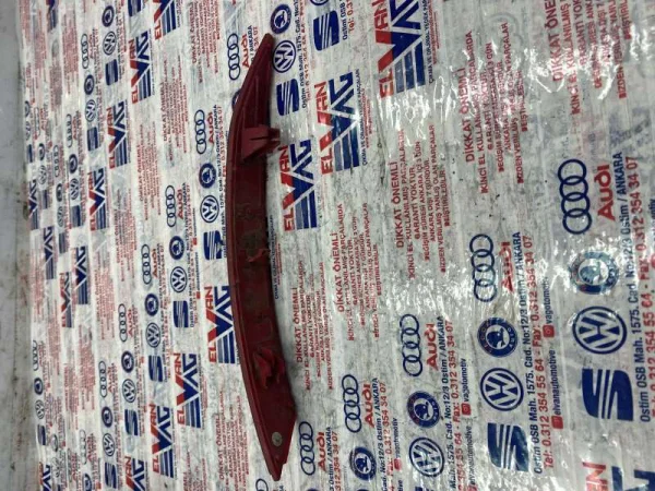 5F0945105H | Seat Leon Arka Tampon Sol Reflektörü VAG