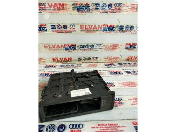 5N0035341F | Multimedya Kontrol Ünitesi | VW Caddy, CC, Eos, Golf, Jetta, Passat VAG
