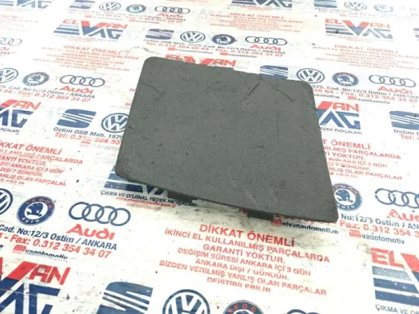 6L6867655A | Seat Ibiza Bagaj Stop Kapağı VAG