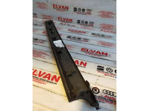 3C1857212K | VW Passat Torpido Gözü Çıtası VAG