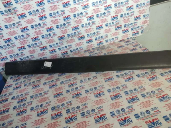 4A0807424 | Audi 100 Serisi Arka Tampon Çıtası VAG
