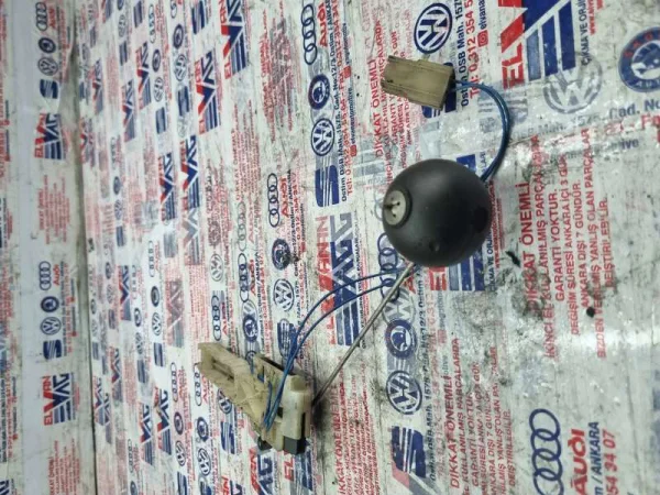 7L8919673 | Audi Q7 Yakıt Seviye Sensörü VAG