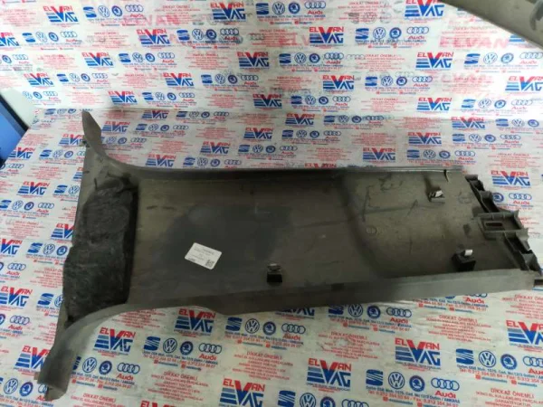 5N0867291 | VW Tiguan Sol Alt Orta Direk Kaplaması VAG