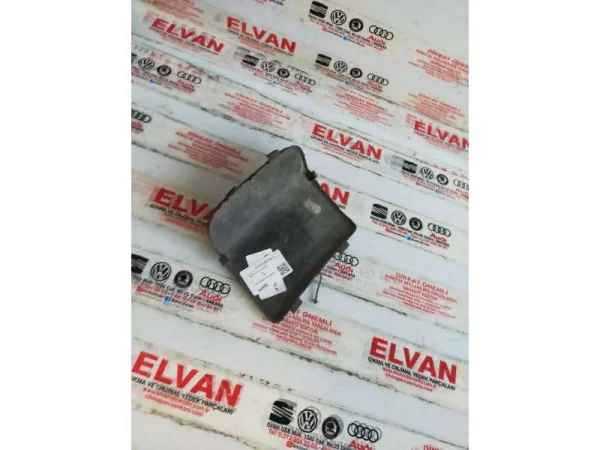 6K5807441A | VW Polo Arka Tampon Çeki Demiri Kapağı VAG