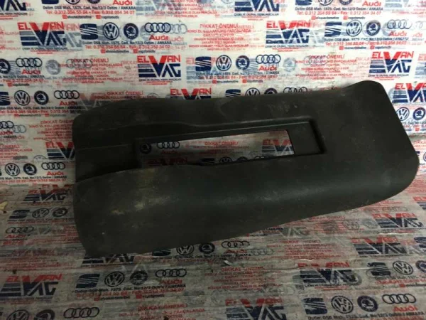 6L0858559F | Seat Ibiza Direksiyon Kolonu Alt Üst Plastik Muhafazası VAG