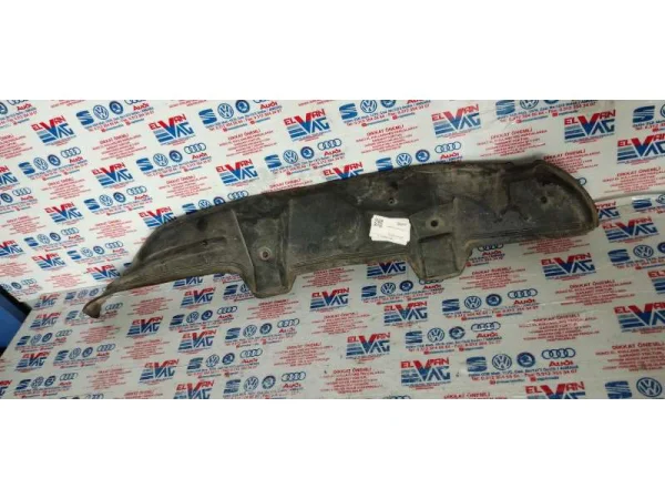 1M0821111 | Seat Leon Çamurluk Kapatma Kapağı VAG