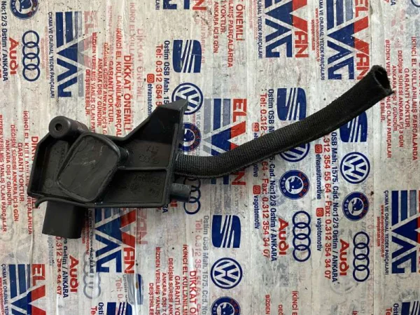 8K0131850M | Vakum Hortumu | Audi A4, A5, Q5 VAG