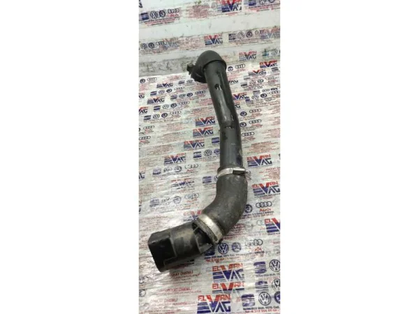 04L145762CE | Turbo Plastik Borusu | VW Caddy, Golf - Audi A3, Q2 - Seat Arona, Ateca VAG