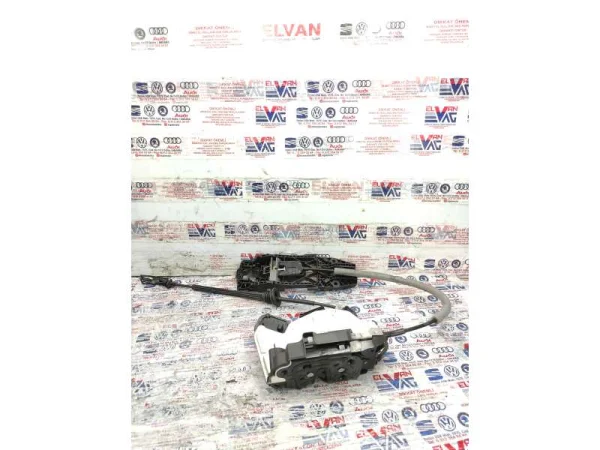 5K4839016P | VW Golf Arka Sağ Kapı Kilidi VAG