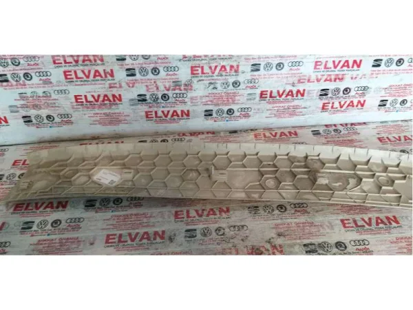 3AF867617 | VW Passat İç Kapı Kolu Üst Çıtası VAG