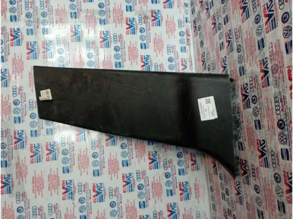 1M0867298C | Seat Leon Sağ Orta Direk Kaplaması VAG